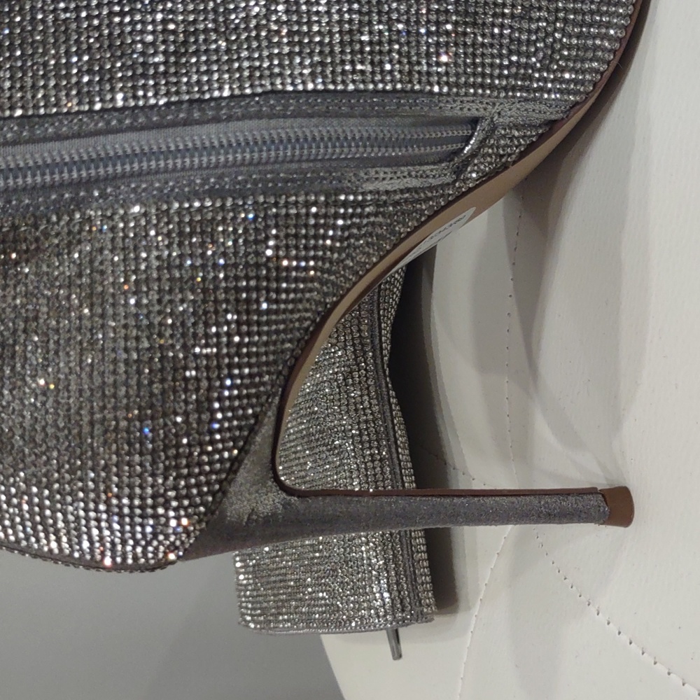 Steve Madden Finley rhinestone Crystal silver ankle high heel booty open toe 6.5 - Picture 7 of 7